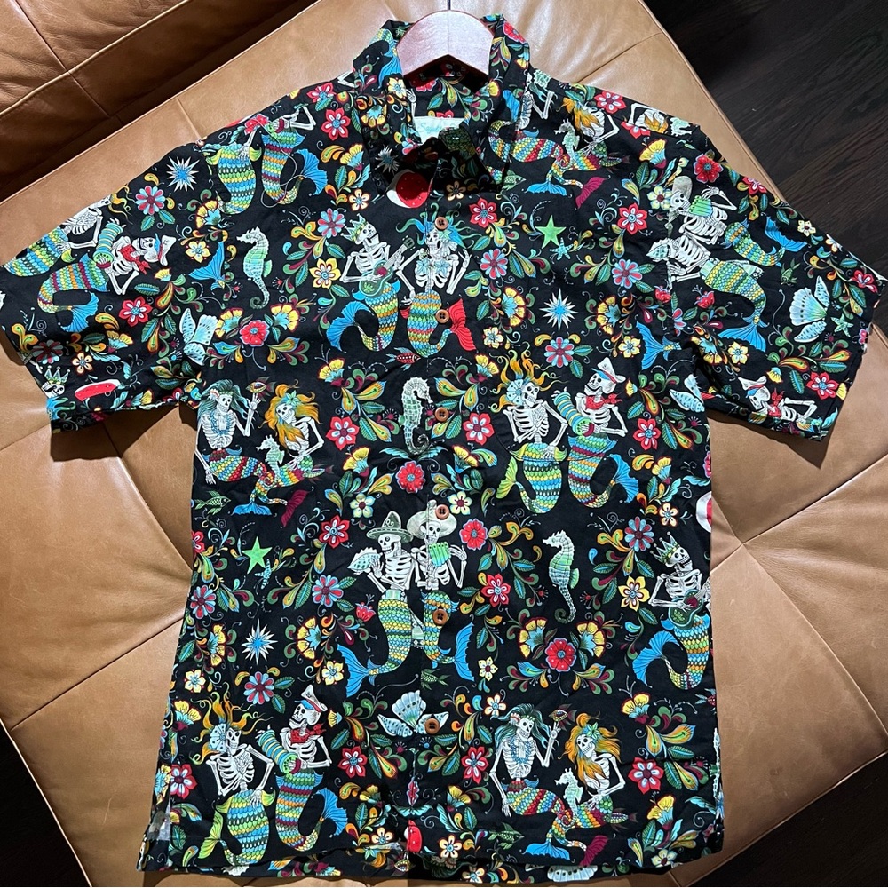 Sayulita Shirt Co. - “Sirenas” Men's Size S